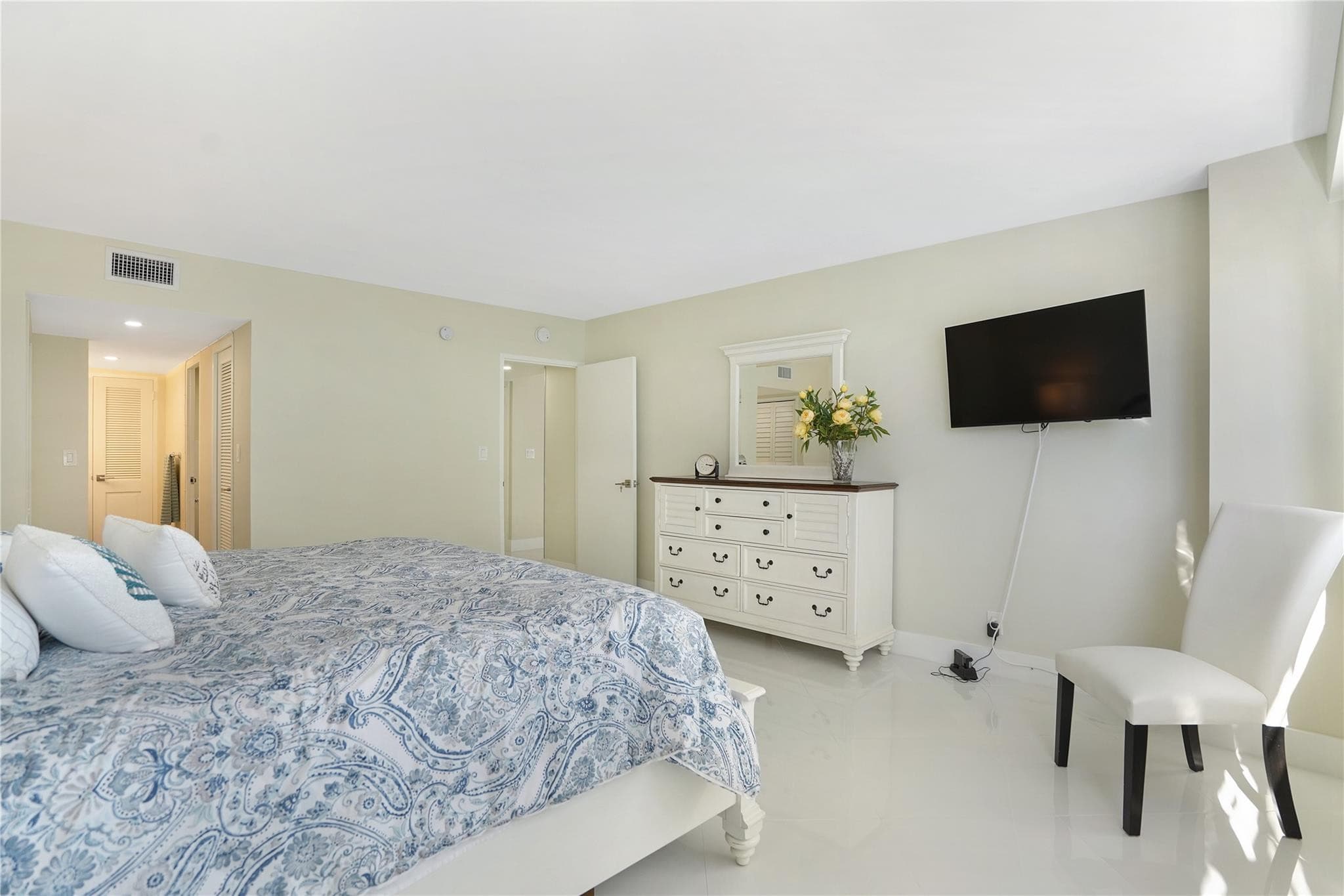 3430 Galt Ocean Drive 410, Fort Lauderdale, FL 33308 — photo 28 of 53