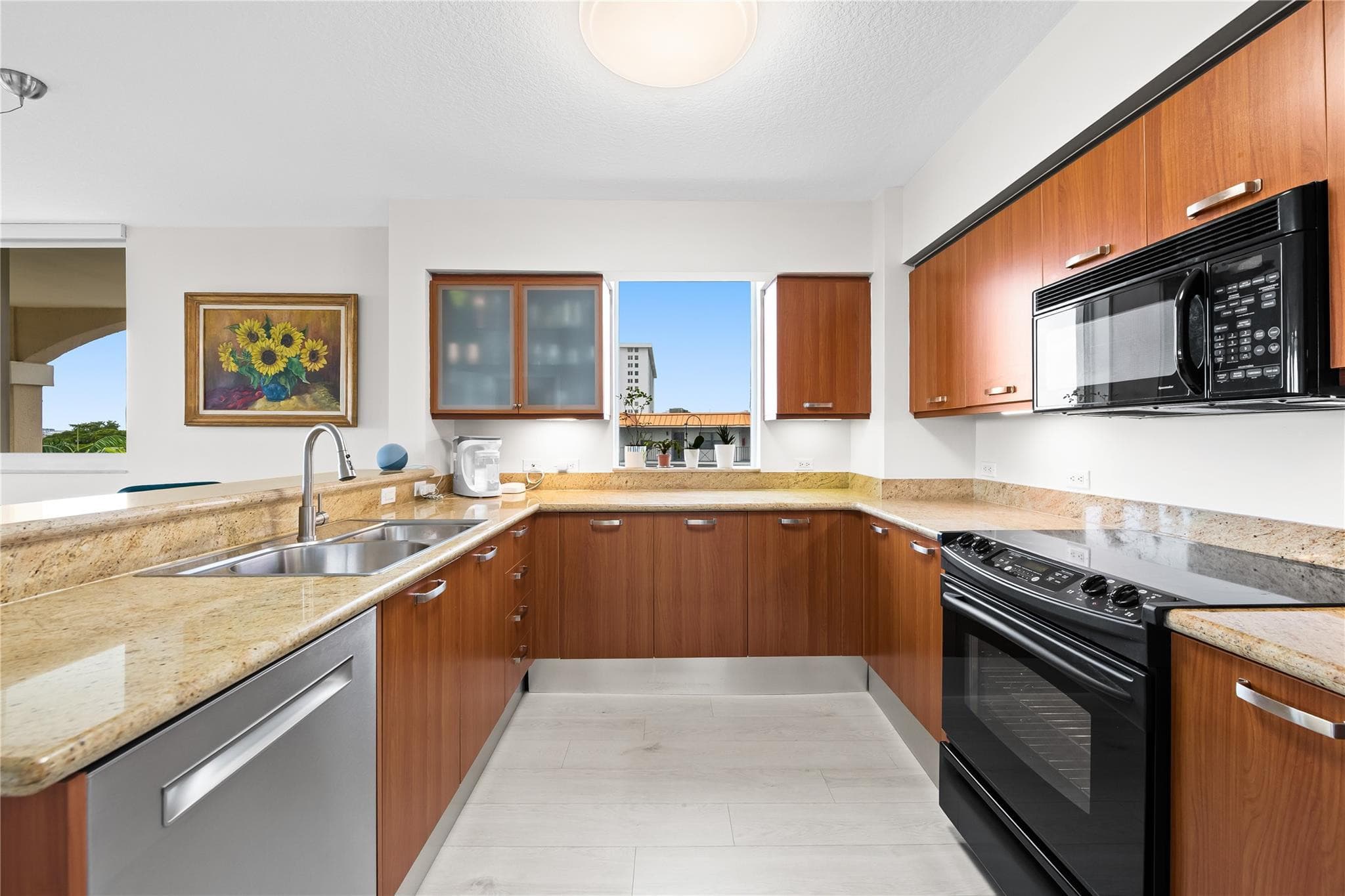 2011 N Ocean Boulevard 504, Fort Lauderdale, FL 33305 — photo 9 of 61