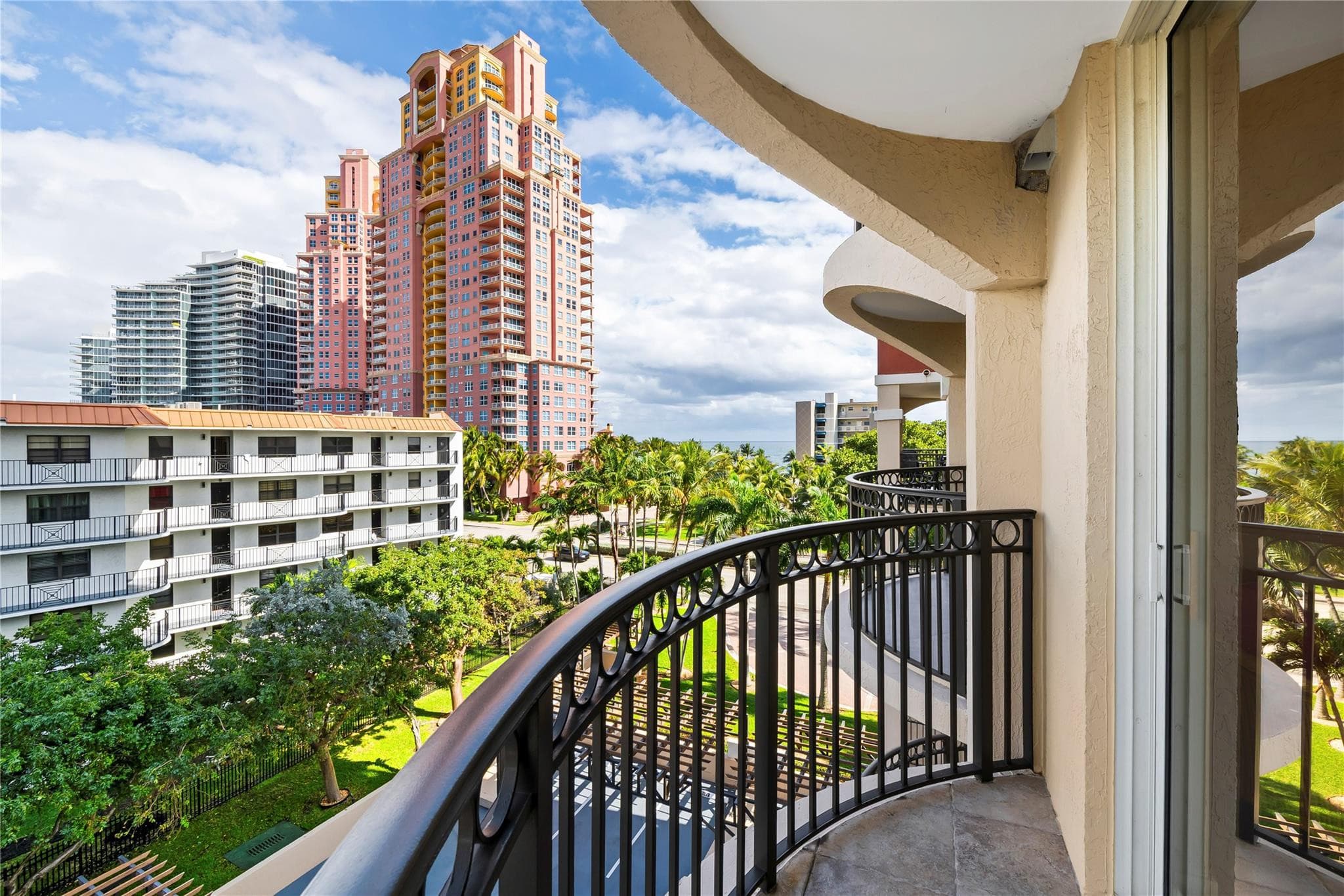 2011 N Ocean Boulevard 504, Fort Lauderdale, FL 33305 — photo 32 of 61