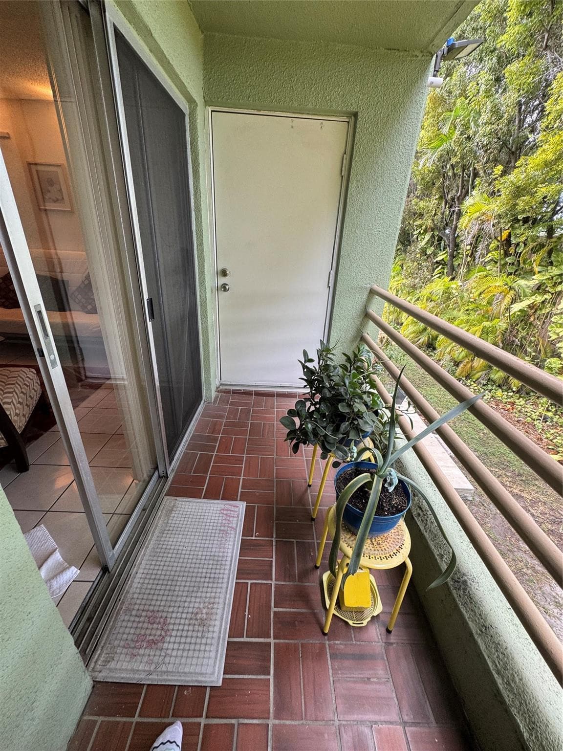 11183 NW 7th Street 202, Miami, FL 33172 — photo 4 of 13