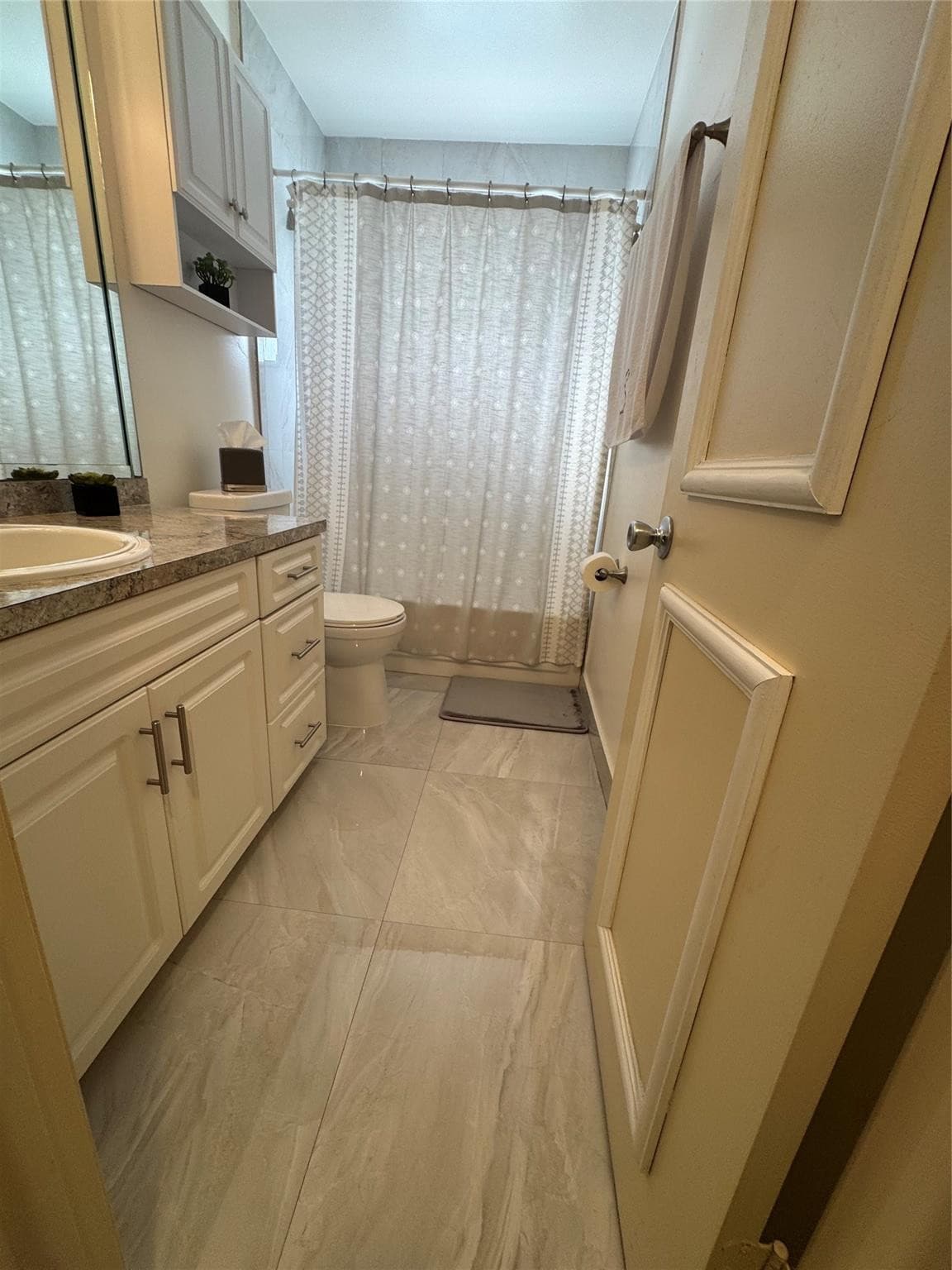 11183 NW 7th Street 202, Miami, FL 33172 — photo 8 of 13