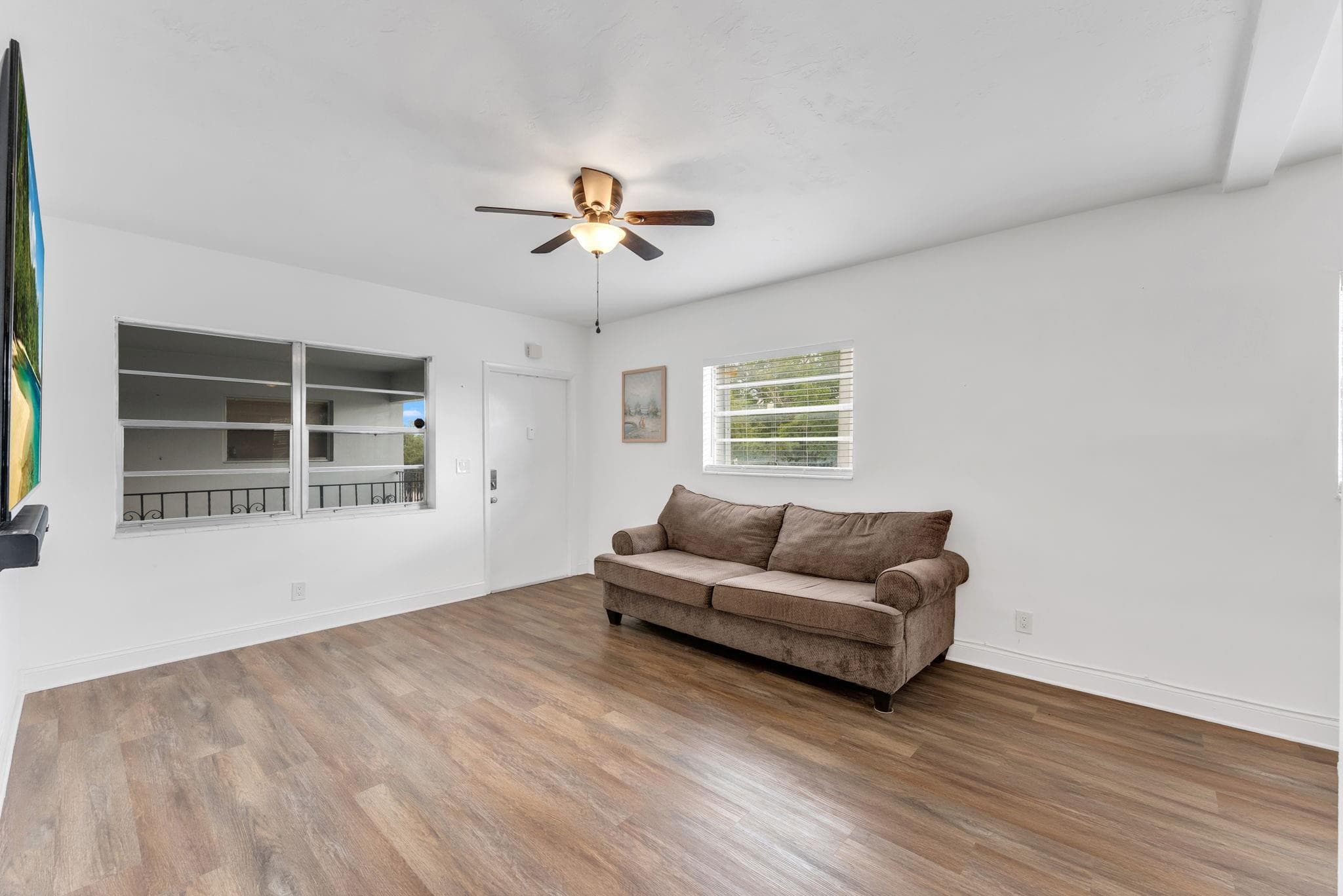 7401 Pines Boulevard 201, Pembroke Pines, FL 33024 — photo 5 of 29