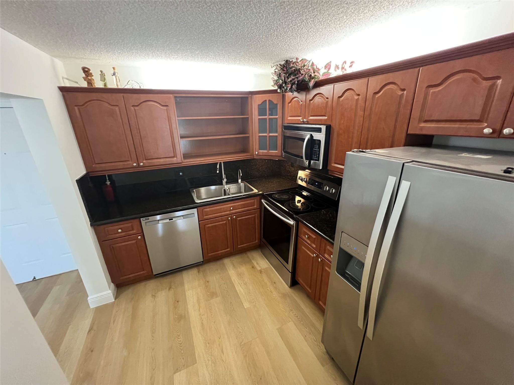 9300 SW 8th Street 422, Boca Raton, FL 33428 — photo 14 of 38