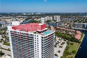 Condominium in Hallandale Beach — photo 27 of 29