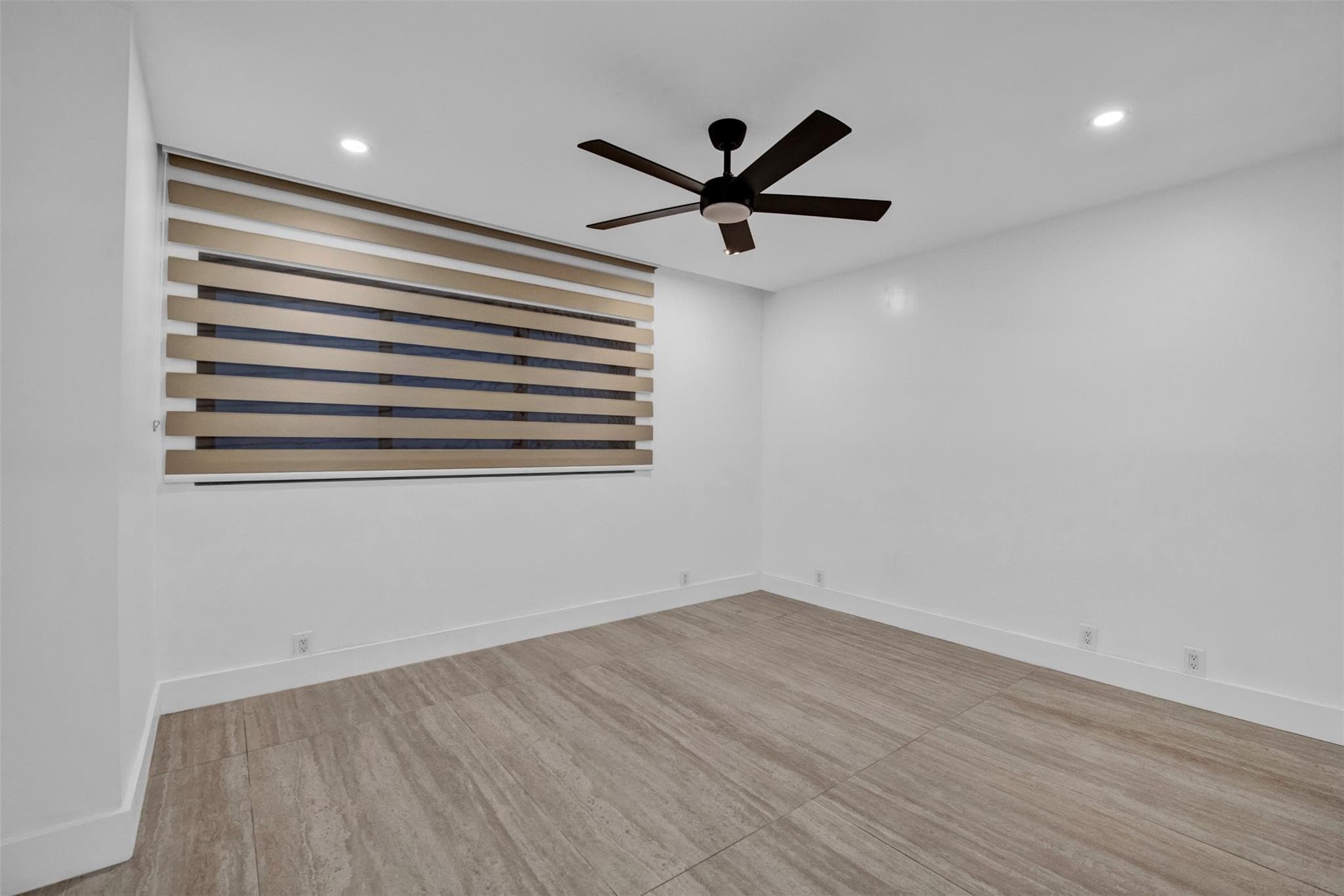 520 E Brickell Key Drive BH25, Miami, FL 33131 — photo 27 of 46