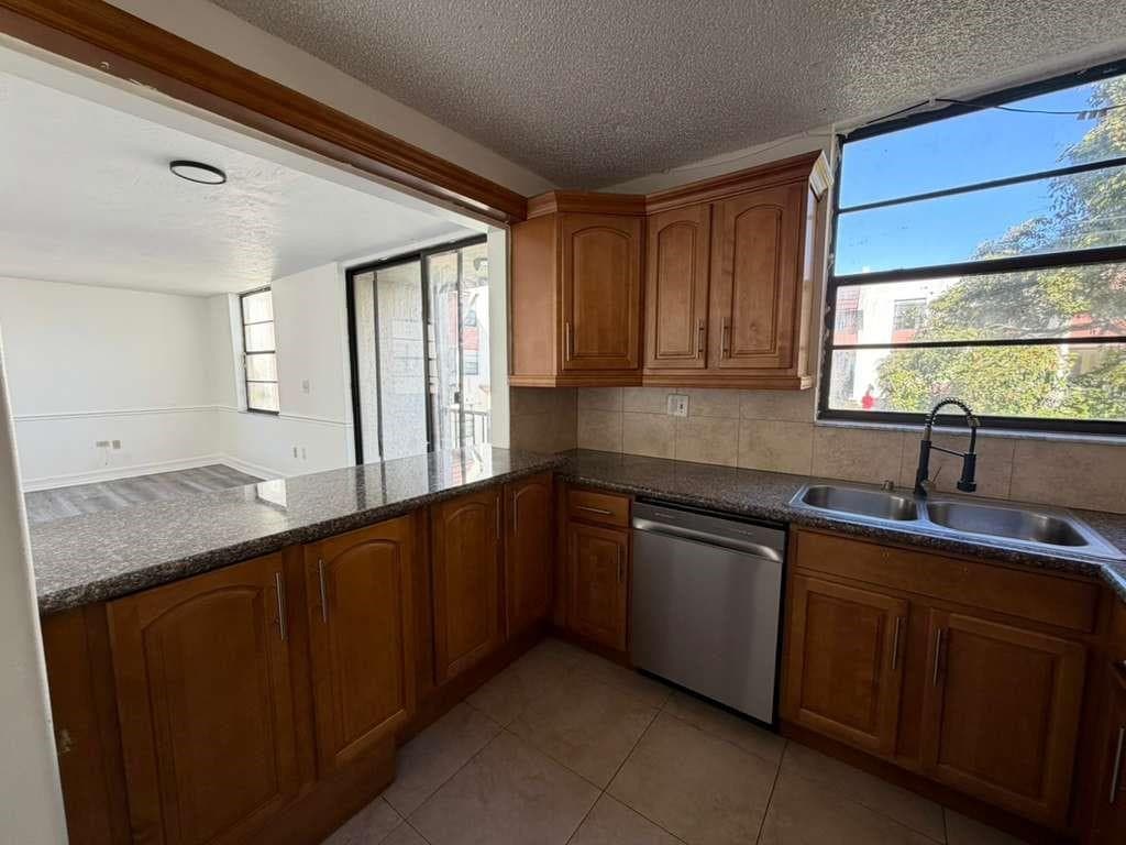 1754 NW 55th Avenue 204, Lauderhill, FL 33313 — photo 10 of 55