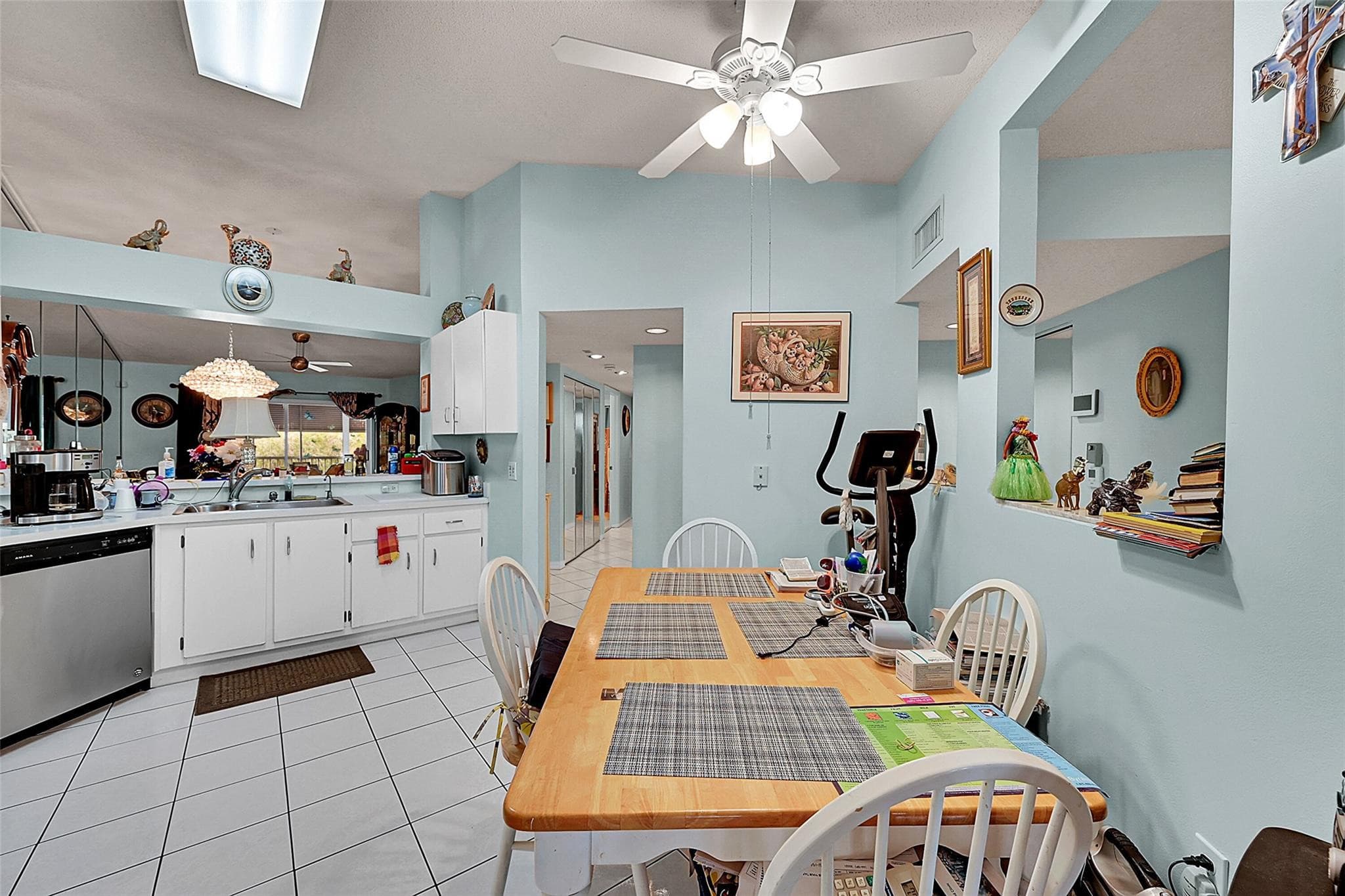 7553 Trent Drive 211, Fort Lauderdale, FL 33321 — photo 24 of 36