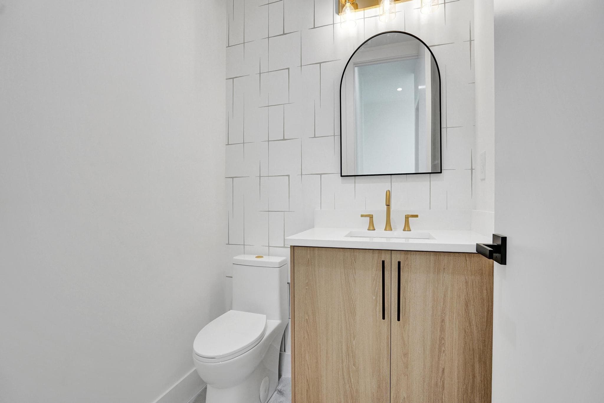 602 SW 7th Avenue, Fort Lauderdale, FL 33315 — photo 8 of 55