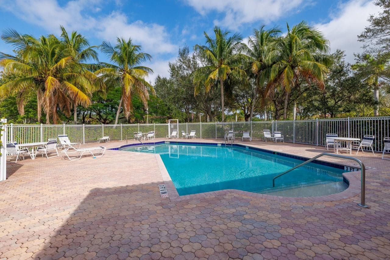 55 SE Palermo Court 105, Stuart, FL 34994 — photo 33 of 40