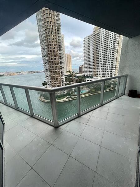 465 Brickell Avenue 1201, Miami, FL 33131 — photo 7 of 30