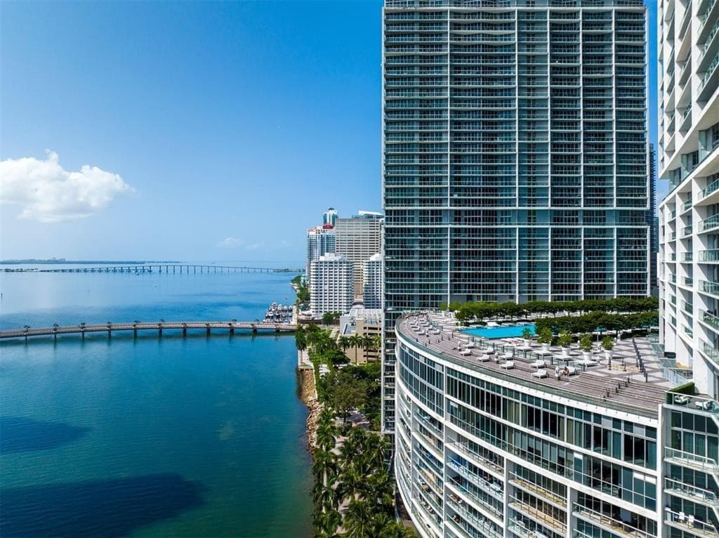 465 Brickell Avenue 1201, Miami, FL 33131 — photo 23 of 30