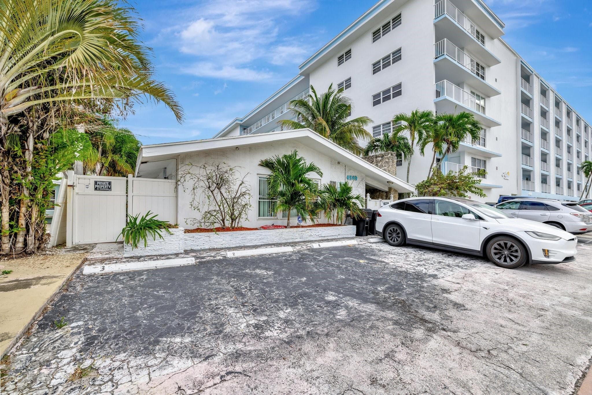 4548 N Ocean 2, Lauderdale-By-The-Sea, FL 33313 — photo 2 of 48