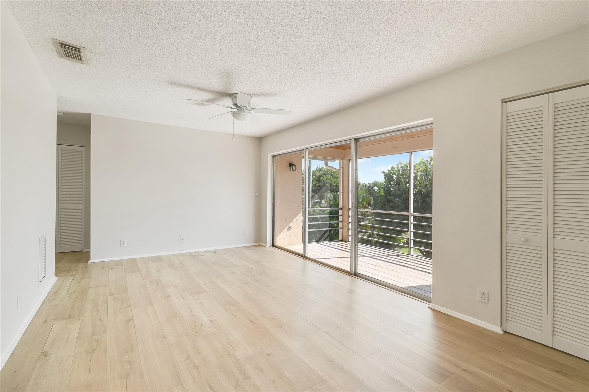 12394 A1a O8, Palm Beach Gardens, FL 33410 — photo 2 of 29