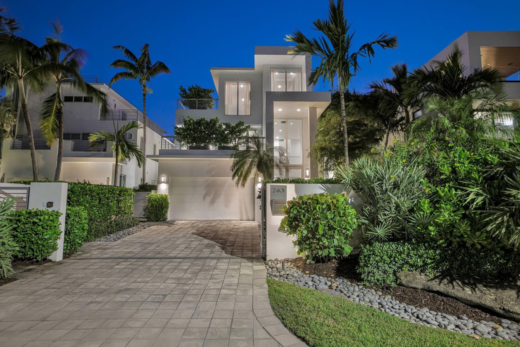 2401 N Atlantic Boulevard, Fort Lauderdale, FL 33305 — photo 2 of 100