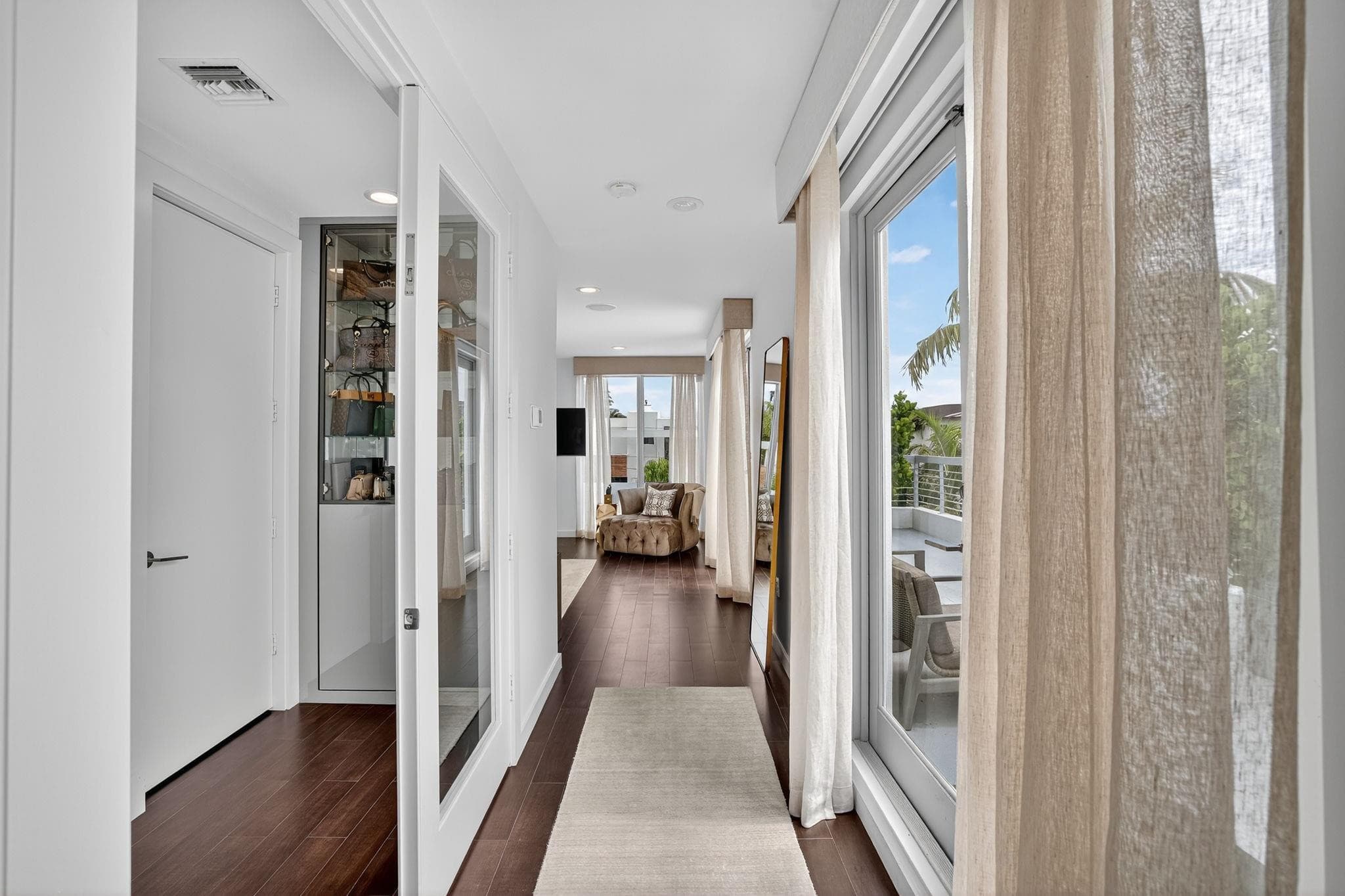 2401 N Atlantic Boulevard, Fort Lauderdale, FL 33305 — photo 7 of 100