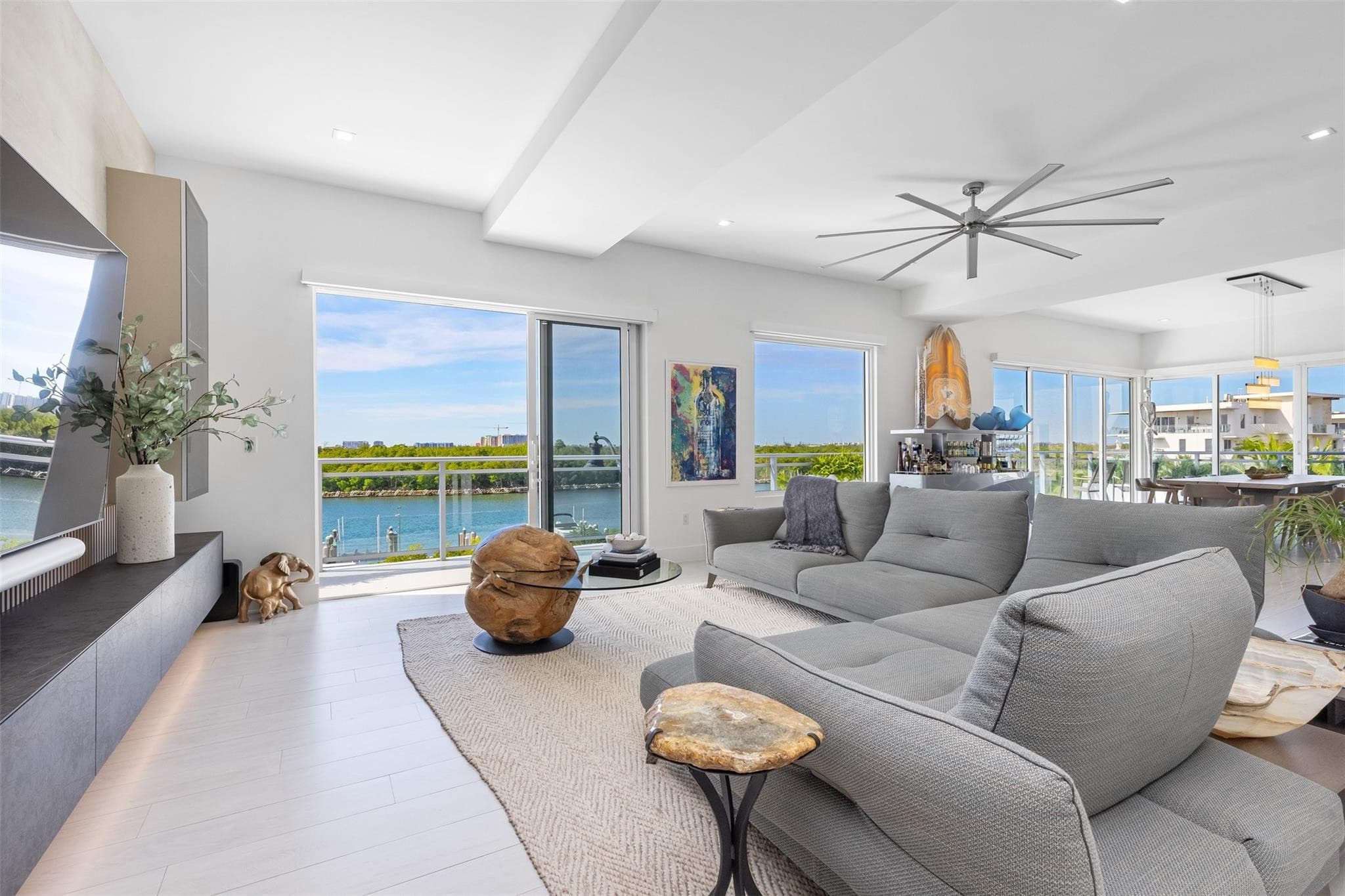 350 Desoto Street, Hollywood, FL 33019 — photo 18 of 62