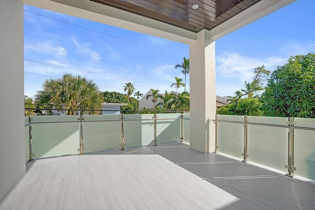 4524 Seagrape Drive 2 South, Lauderdale-By-The-Sea, FL 33308 — photo 23 of 54