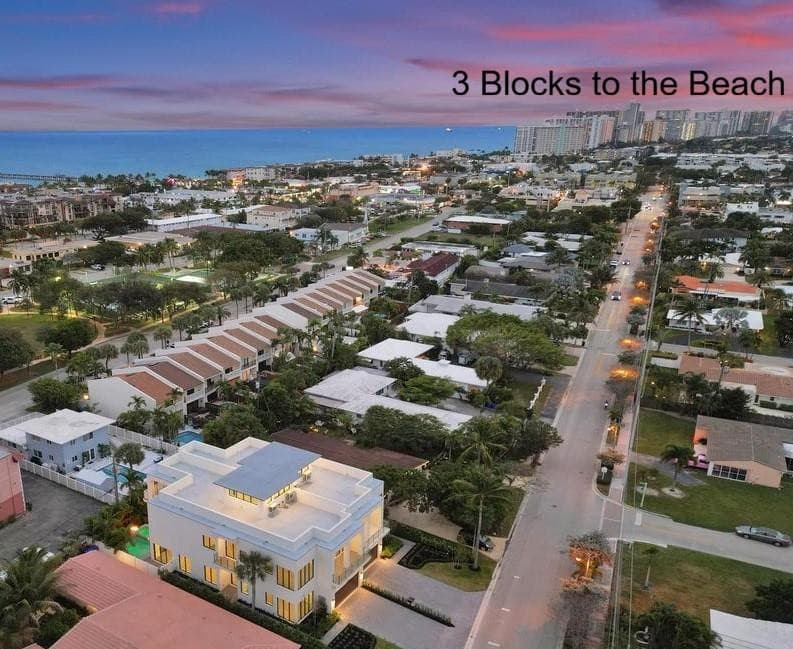4524 Sea Grape Drive N, Lauderdale-By-The-Sea, FL 33308 — photo 8 of 53
