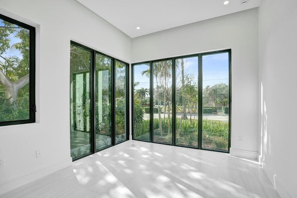 4524 Sea Grape Drive N, Lauderdale-By-The-Sea, FL 33308 — photo 30 of 53