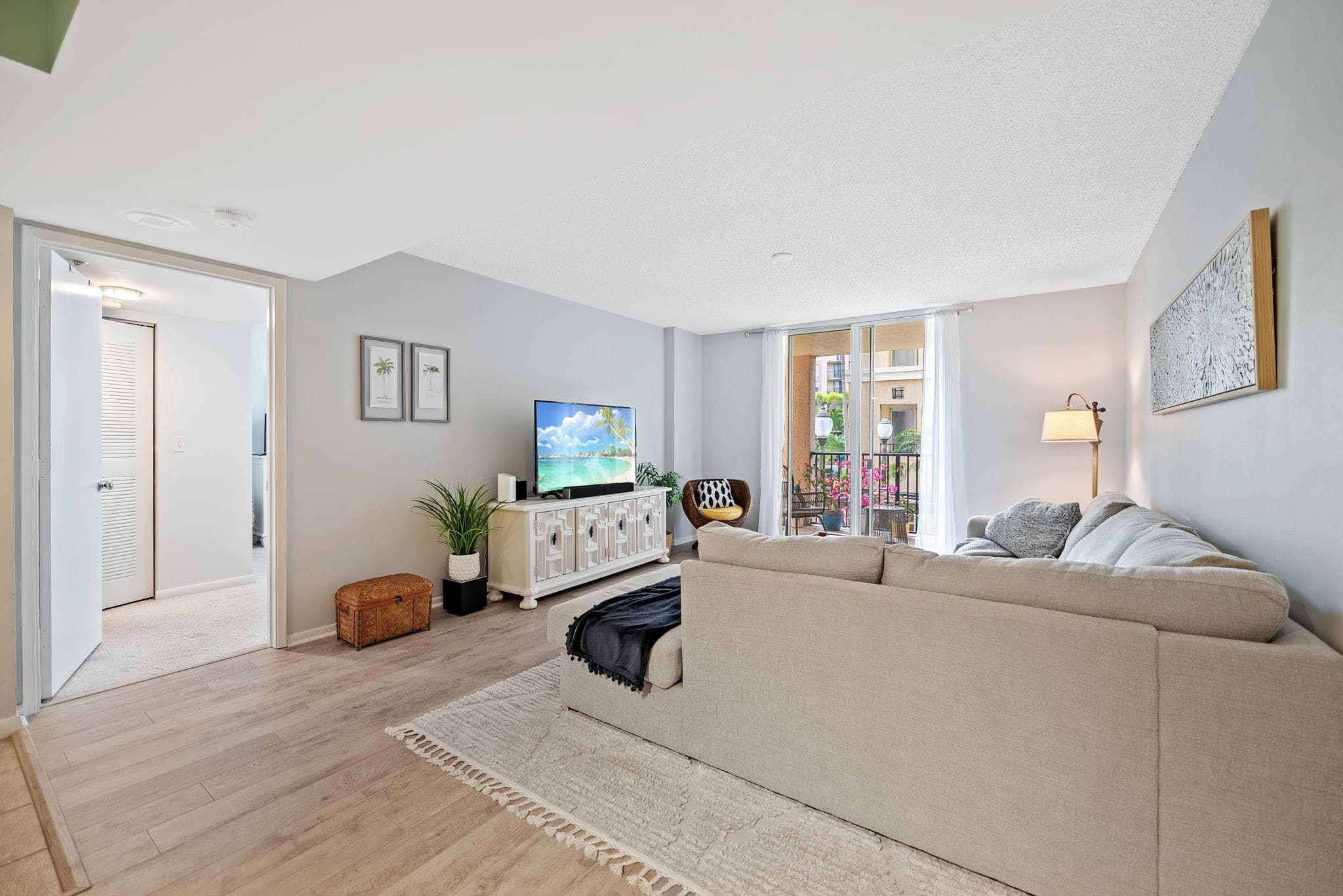 520 SE 5th Avenue 2202, Fort Lauderdale, FL 33301 — photo 3 of 53