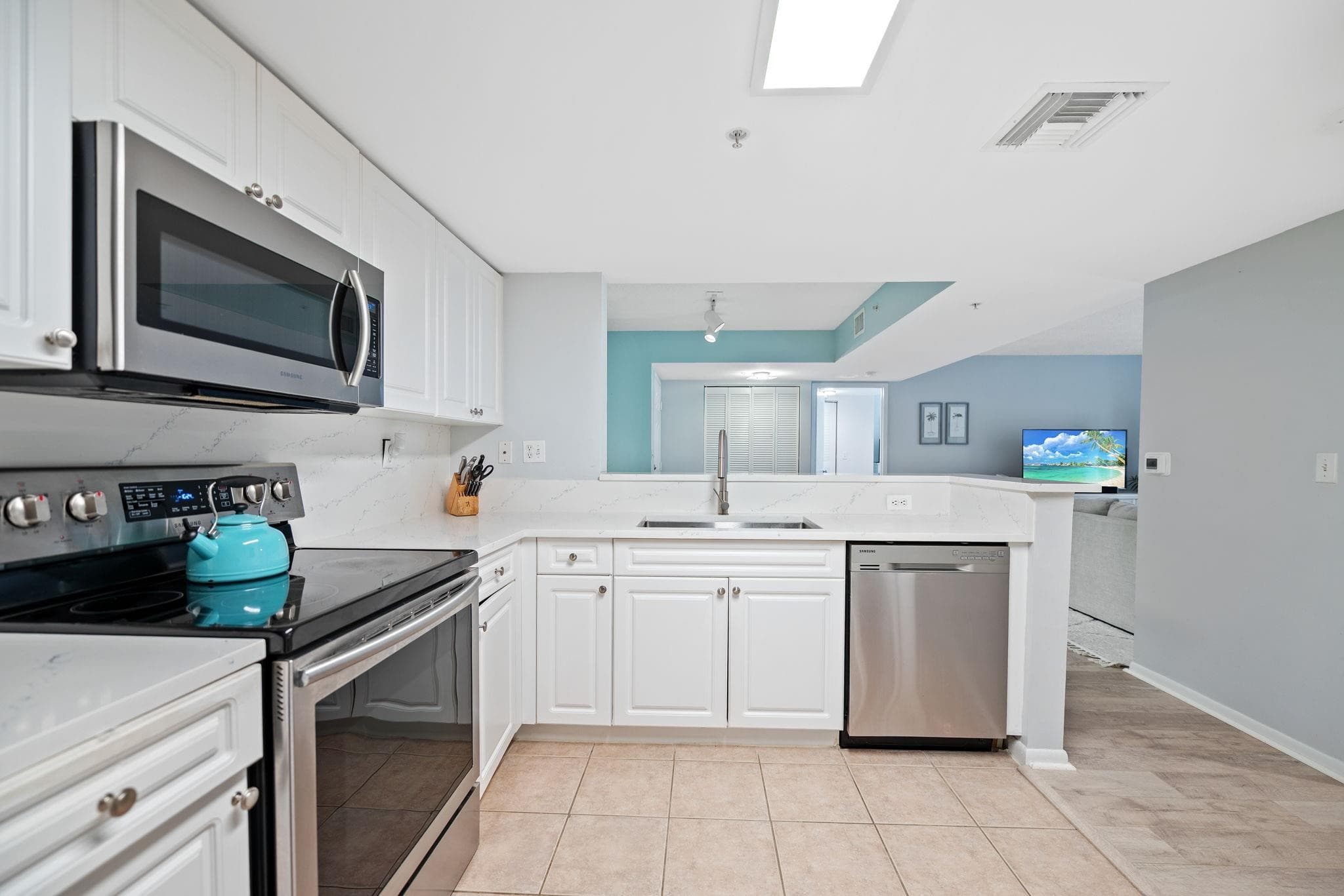 520 SE 5th Avenue 2202, Fort Lauderdale, FL 33301 — photo 14 of 53