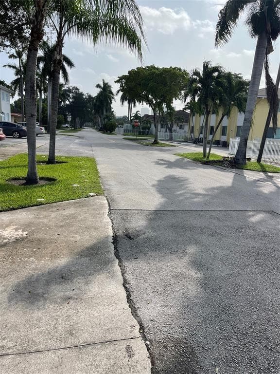 713 NE 4th Street, Hallandale Beach, FL 33009 — photo 25 of 26