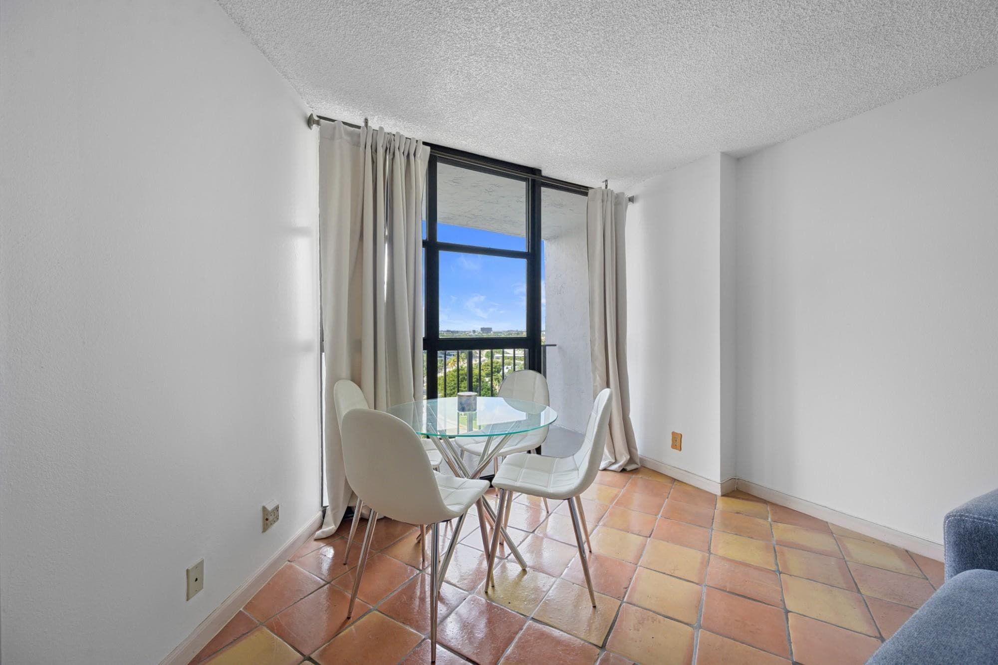 600 Parkview Drive 1111 (PH11), Hallandale Beach, FL 33009 — photo 9 of 26