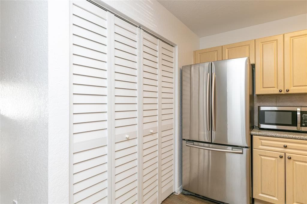 159 Hidden Court Road I-49, Hollywood, FL 33023 — photo 6 of 21