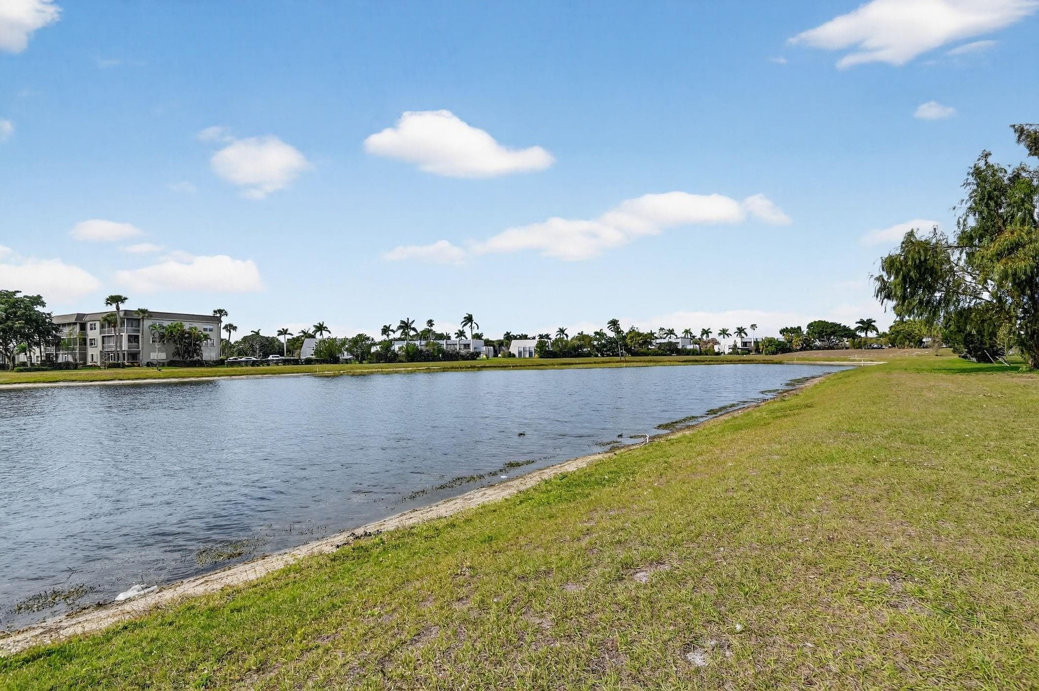 4272 Deste Court 106, Lake Worth, FL 33467 — photo 31 of 70