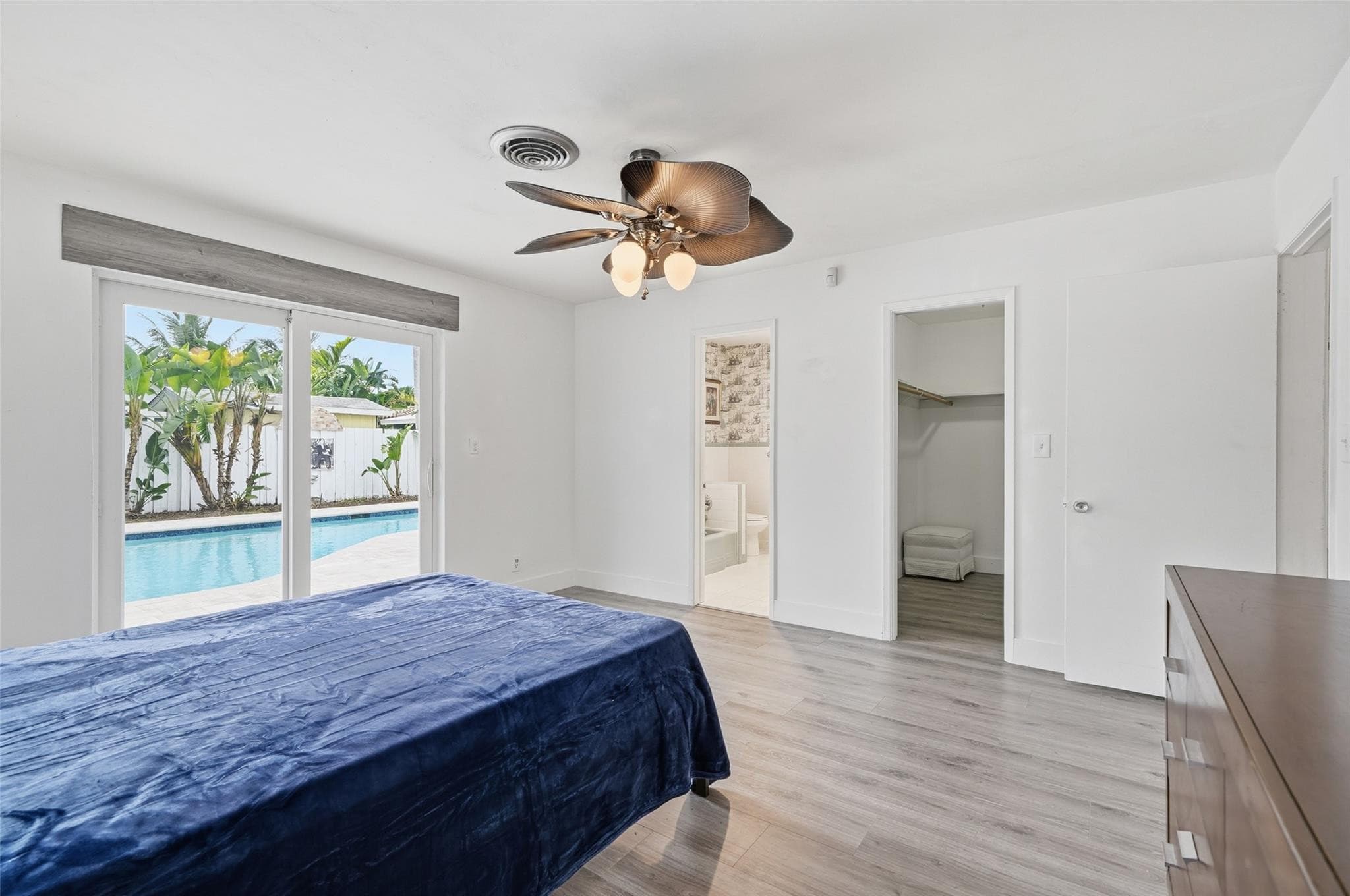 5651 NE 16th Avenue, Fort Lauderdale, FL 33334 — photo 14 of 27