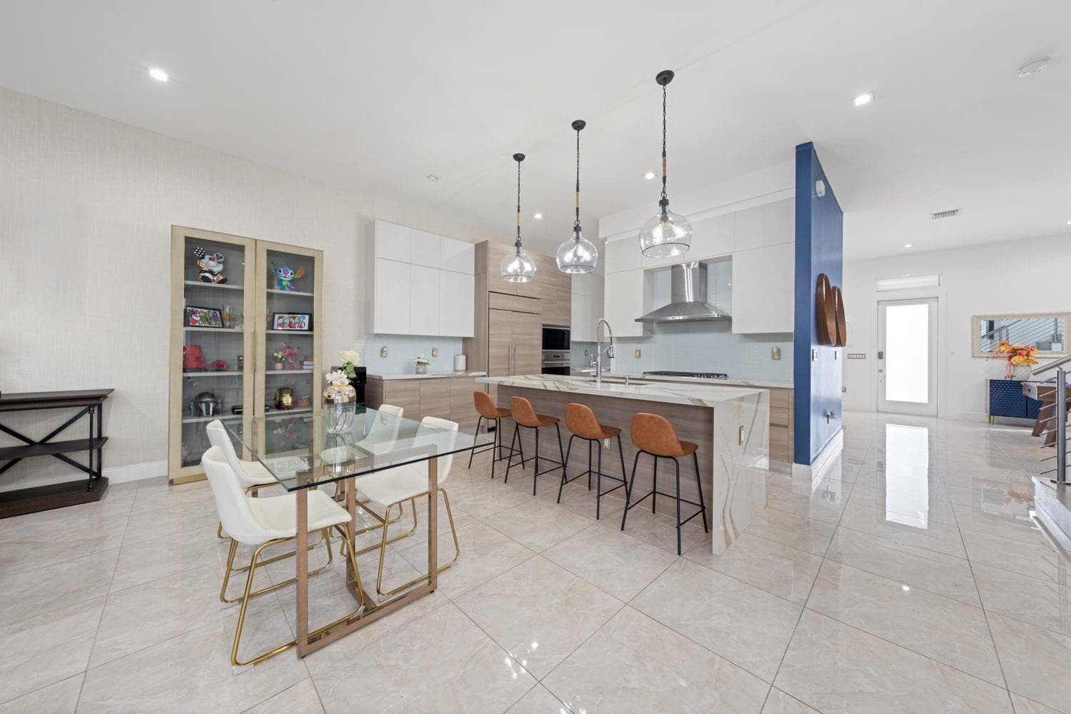 8225 Central Park Boulevard, Doral, FL 33166 — photo 14 of 75