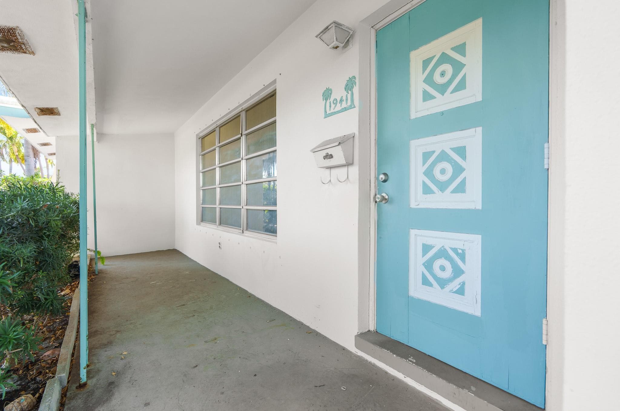 1941 NE 28th Avenue, Pompano Beach, FL 33062 — photo 2 of 49