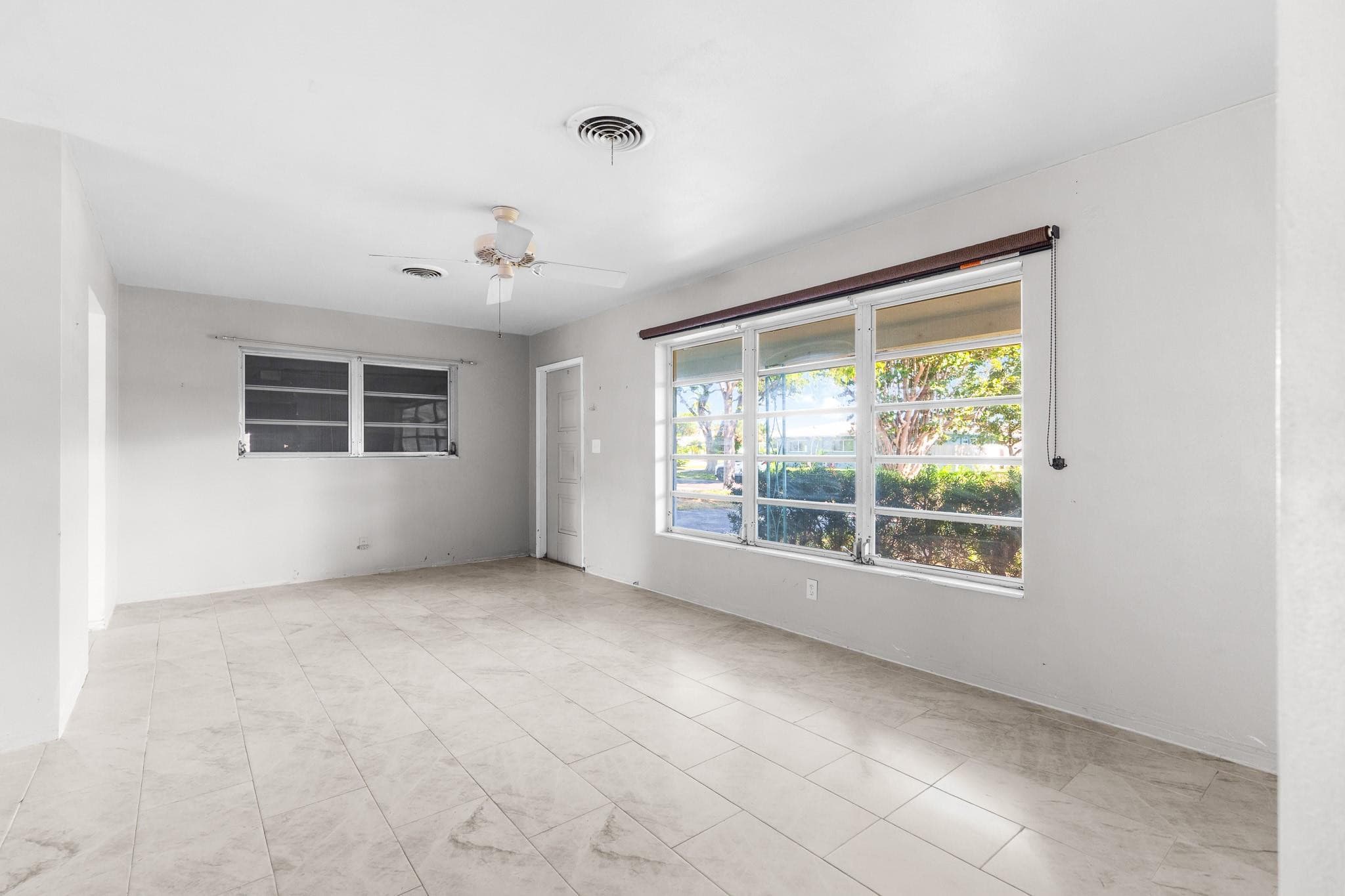 1941 NE 28th Avenue, Pompano Beach, FL 33062 — photo 6 of 49