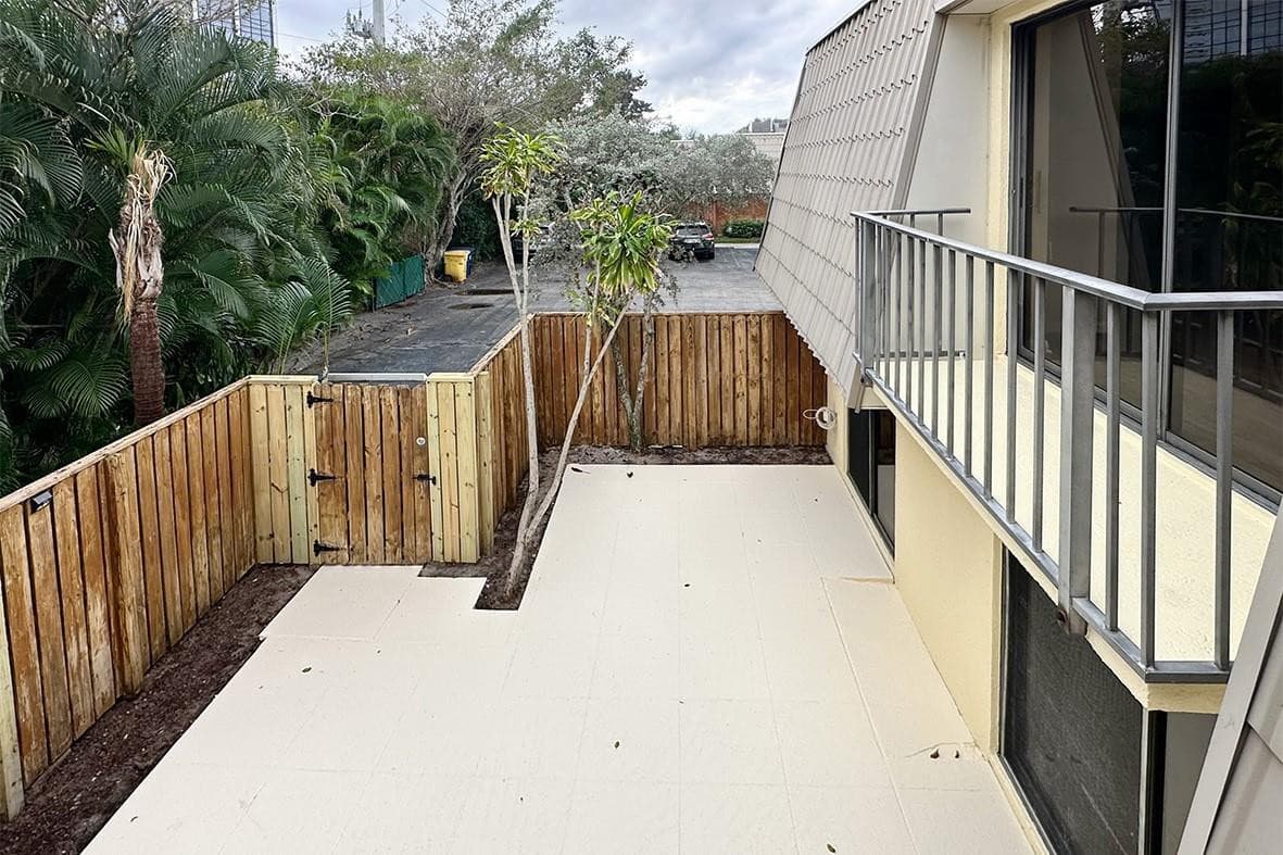 1700 Embassy Drive 402, West Palm Beach, FL 33401 — photo 30 of 38
