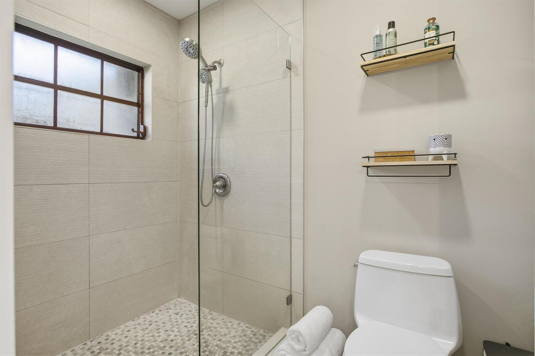 430 Sarto Avenue, Coral Gables, FL 33134 — photo 17 of 47