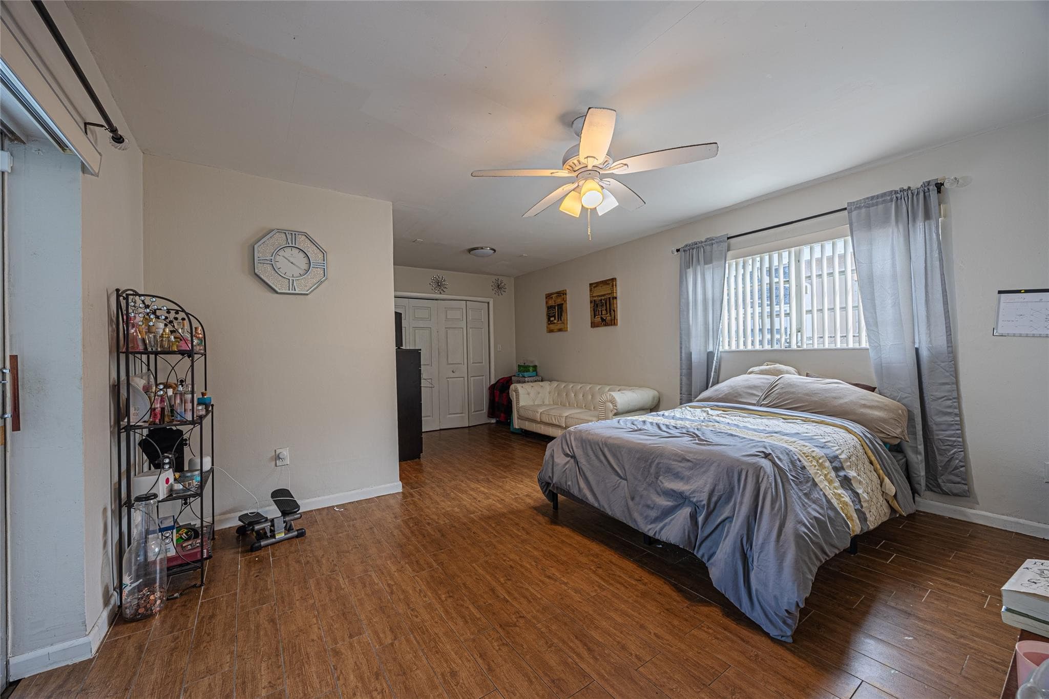 7733 Embassy Boulevard, Miramar, FL 33023 — photo 4 of 10