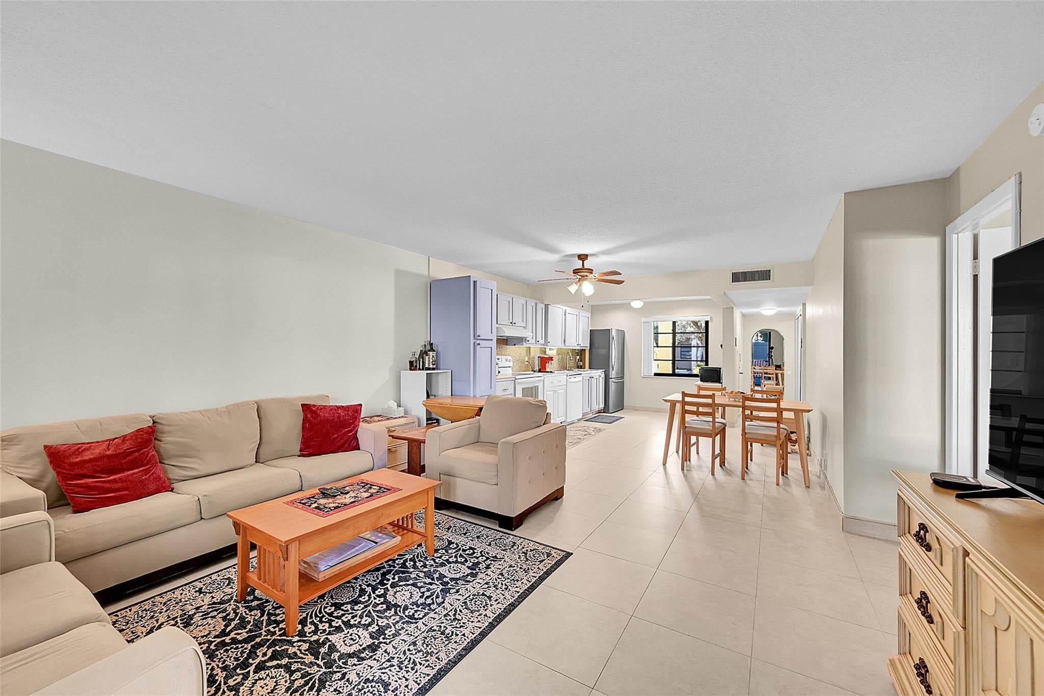 138 S Cypress Road 214, Pompano Beach, FL 33060 — photo 6 of 30