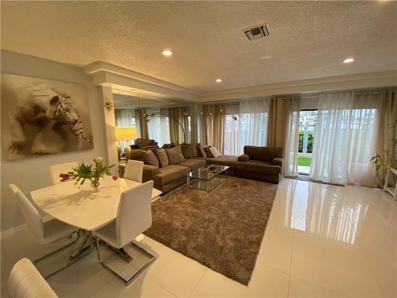 21135 Helmsman Drive O12, Miami, FL 33180 — photo 3 of 33