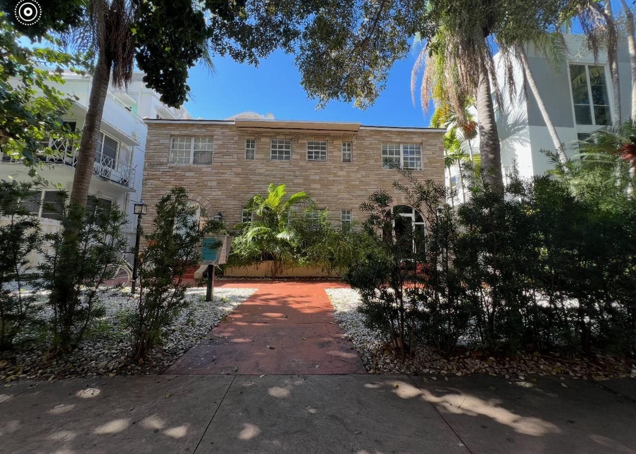 828 Pennsylvania Avenue, Miami Beach, FL 33139 — photo 3 of 10