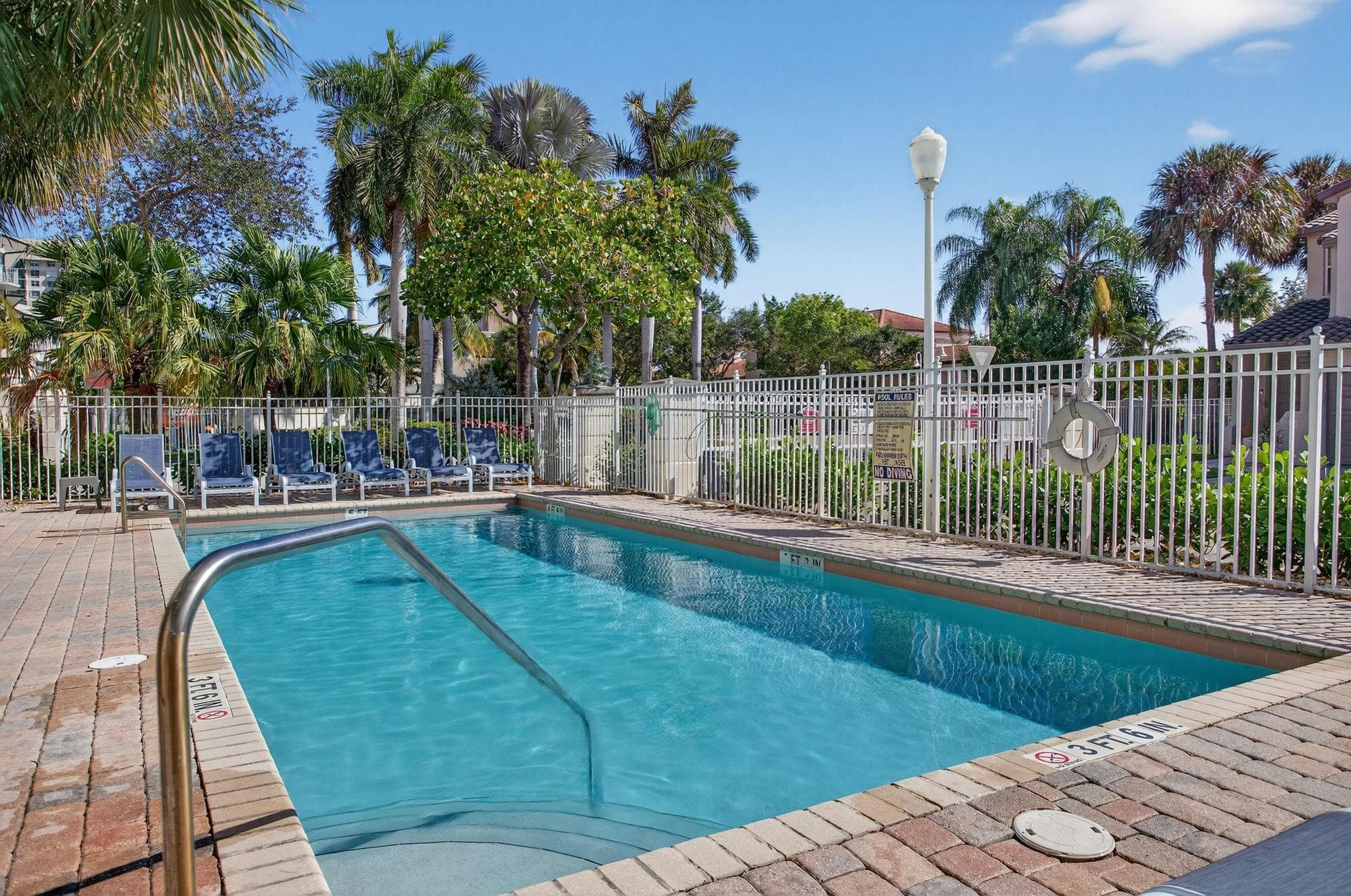 1900 Oceanwalk Lane 138, Lauderdale-By-The-Sea, FL 33062 — photo 37 of 48