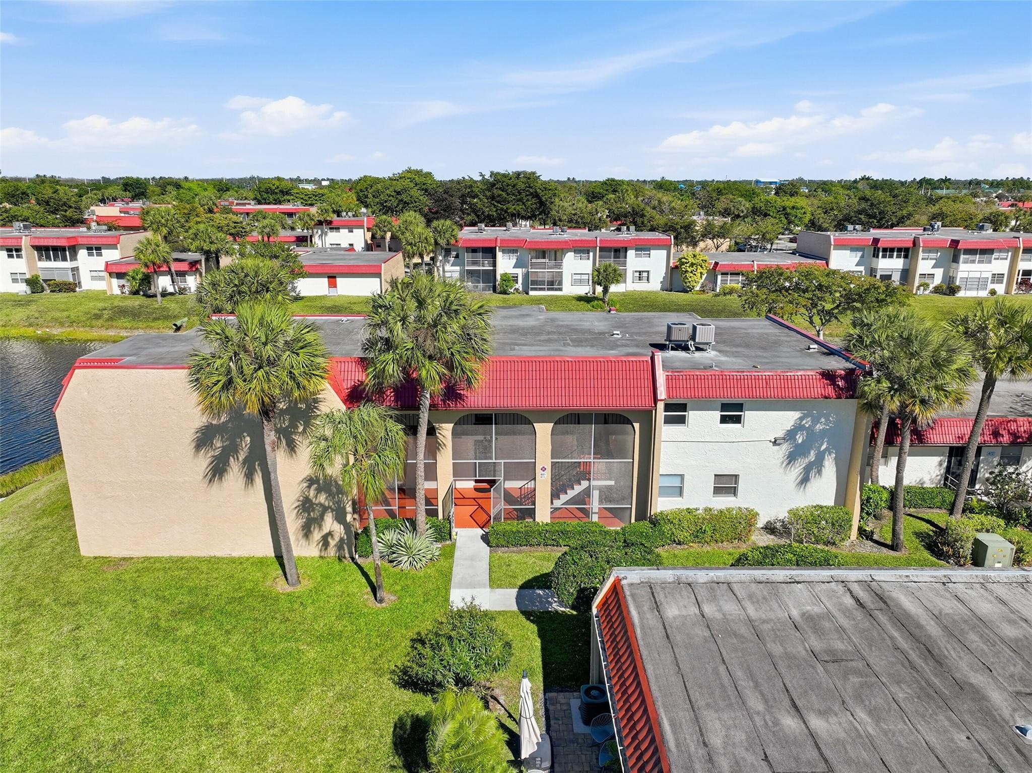 401 Lake Frances Drive 401, West Palm Beach, FL 33411 — photo 3 of 37