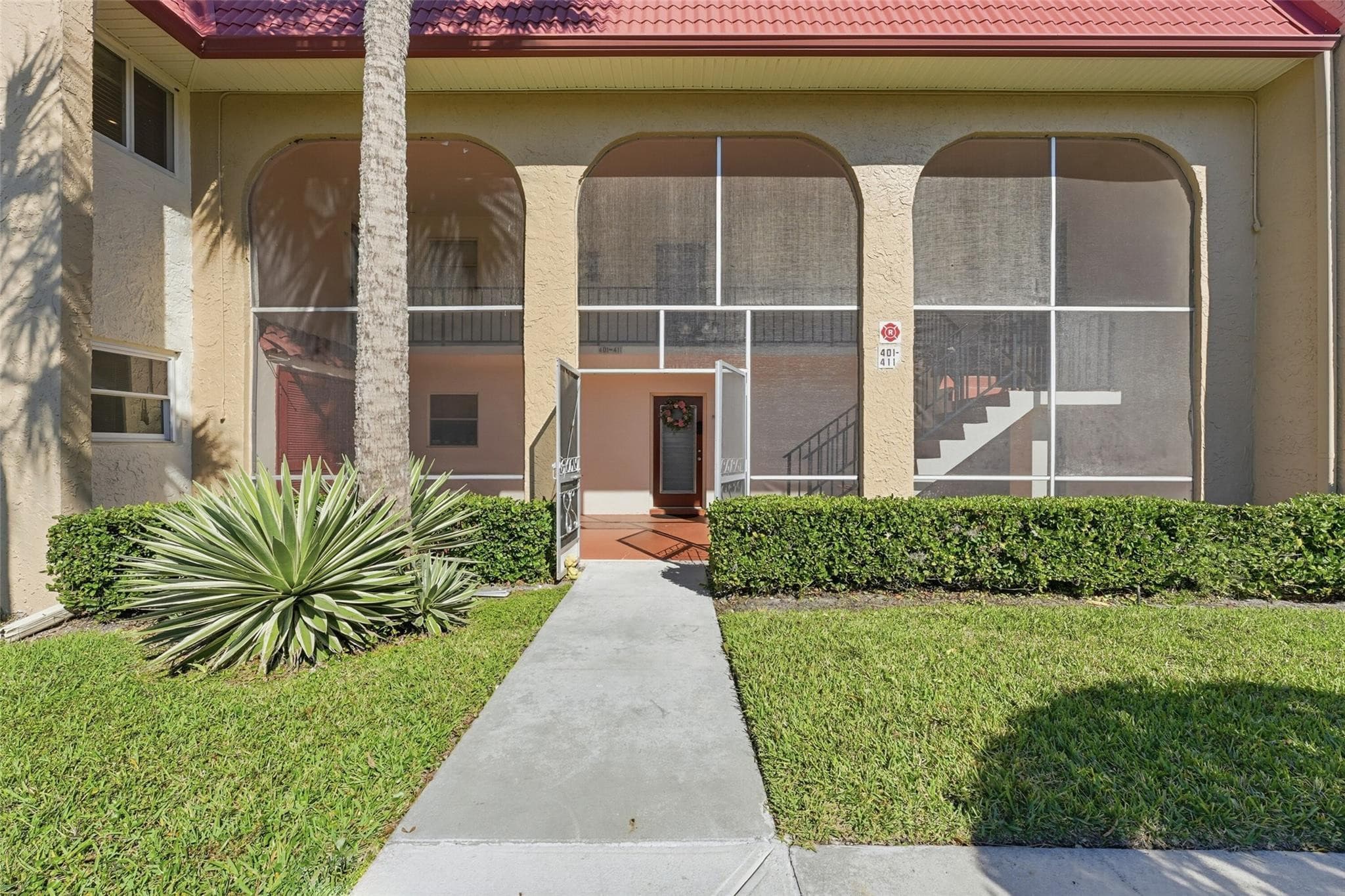 401 Lake Frances Drive 401, West Palm Beach, FL 33411 — photo 4 of 37