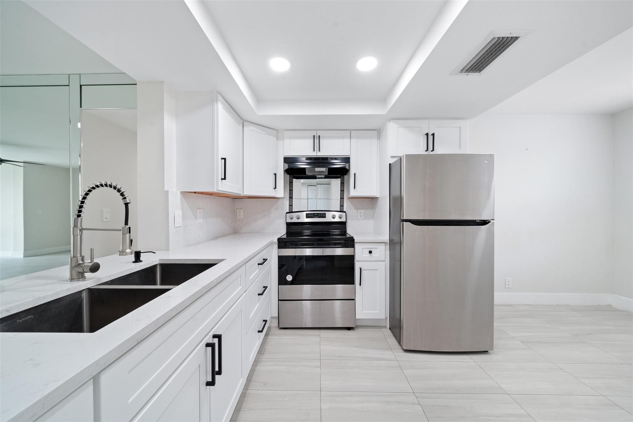7350 NW 18th Street 104, Margate, FL 33063 — photo 5 of 20