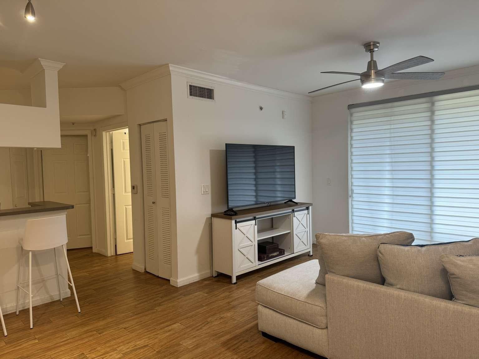 17125 N Bay Road 3102, Sunny Isles Beach, FL 33160 — photo 5 of 17