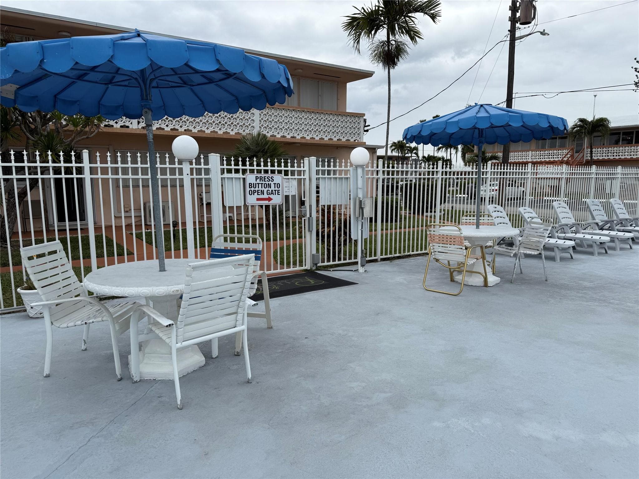 1000 SW 10th Avenue 9, Hallandale Beach, FL 33009 — photo 50 of 51