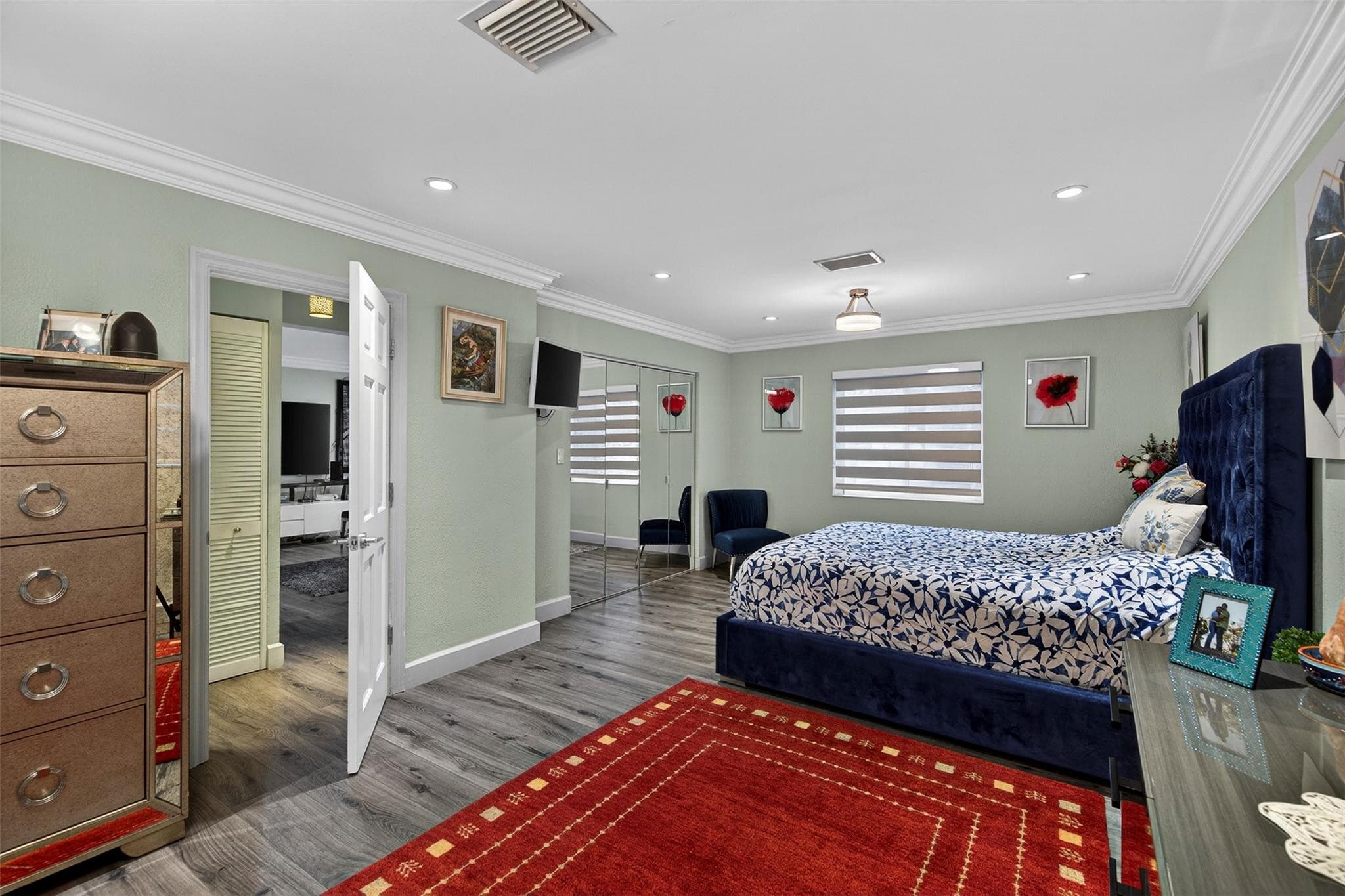 918 NE 4th Street, Hallandale Beach, FL 33009 — photo 21 of 46