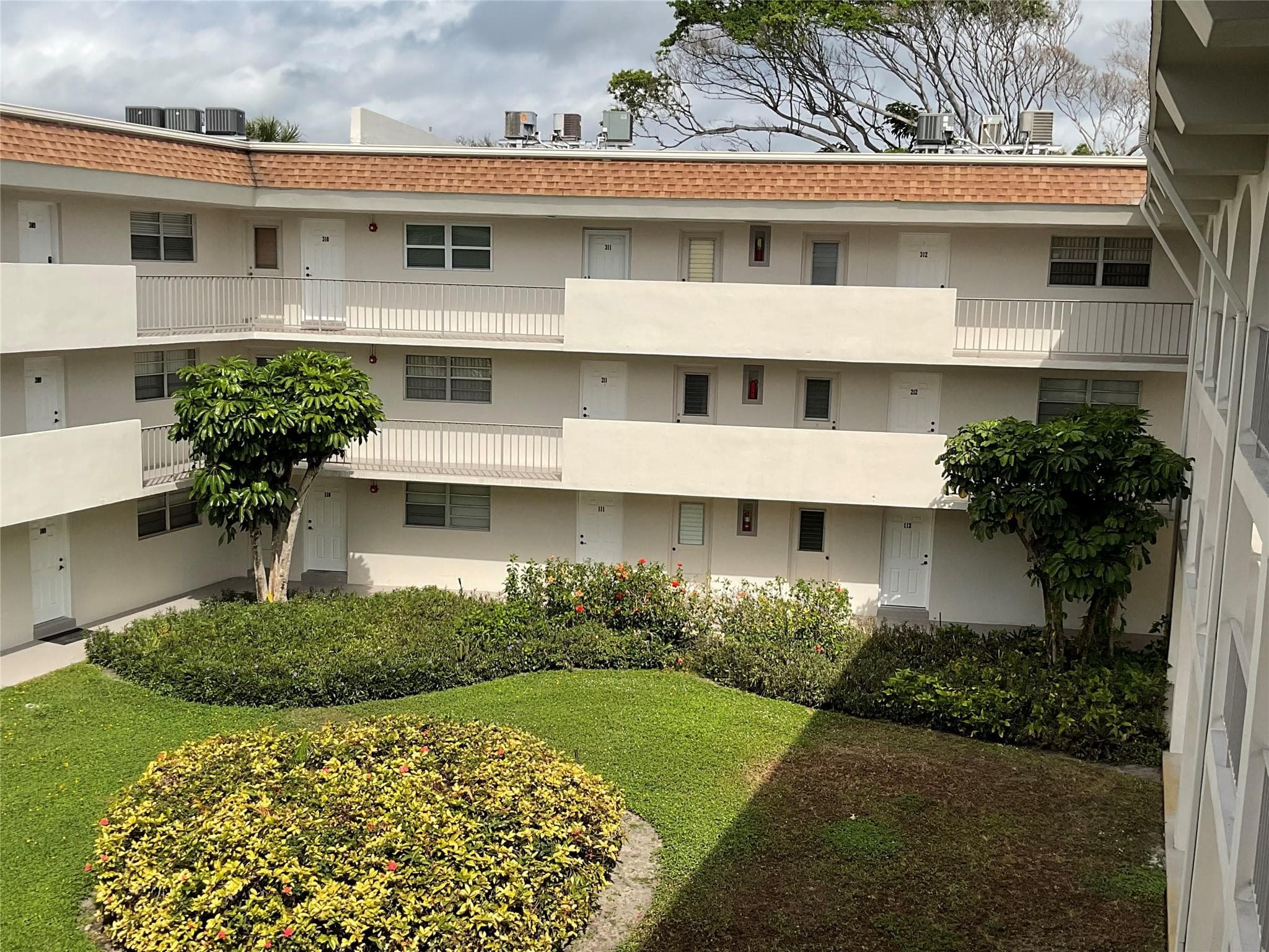 Condominium in Boca Raton — photo 8 of 8
