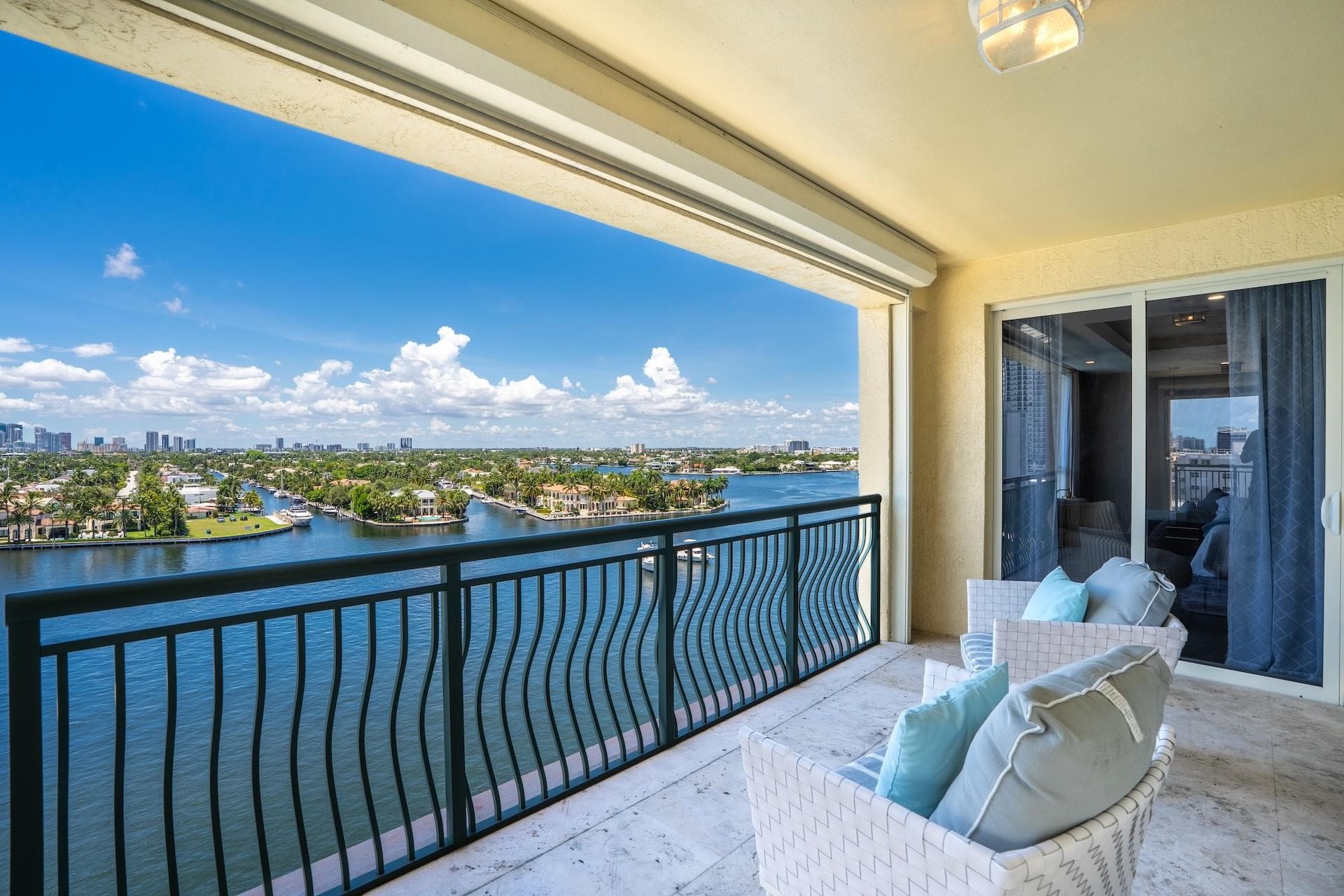 209 N Birch Road 1002, Fort Lauderdale, FL 33304 — photo 17 of 59