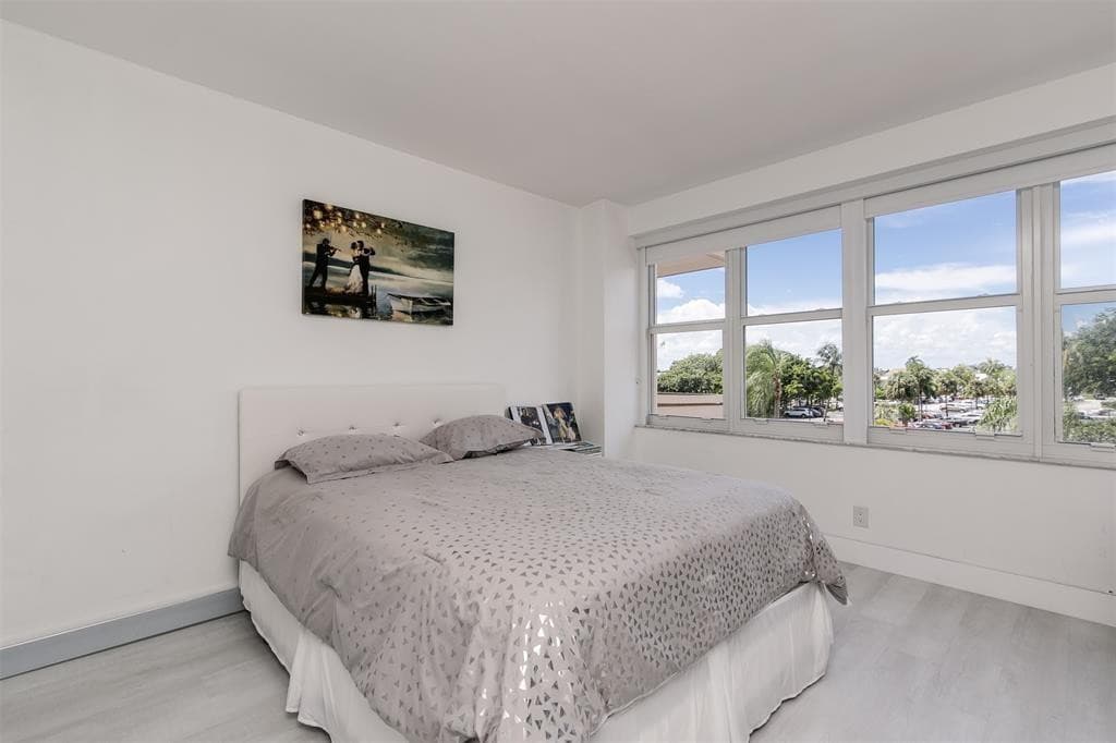 3333 NE 34th Street 304, Fort Lauderdale, FL 33308 — photo 26 of 38