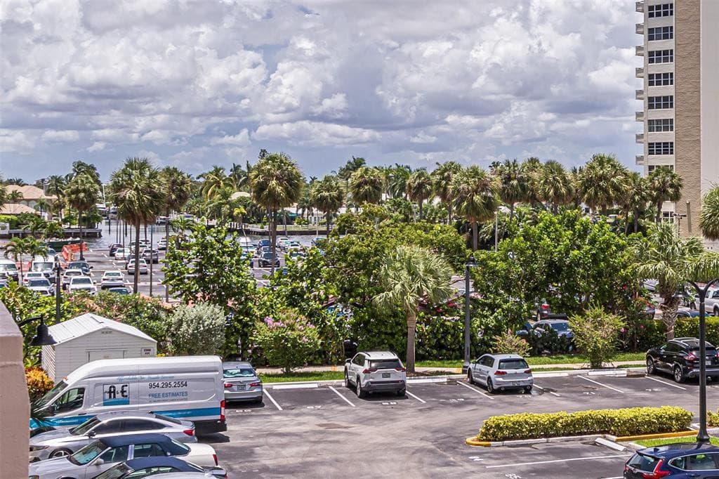 3333 NE 34th Street 304, Fort Lauderdale, FL 33308 — photo 30 of 38